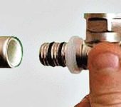 Raccord à sertir pour tubes MP