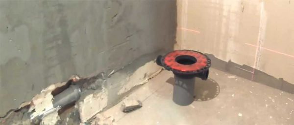 À partir de la hauteur existante de la chape, fixer l'épaisseur de l'isolant et du DSP