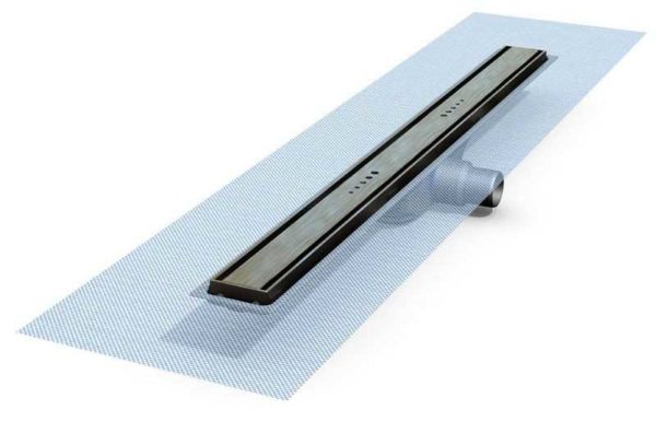 Le drain d'eau linéaire diffère par la forme de la chambre de réception, le dispositif lui-même et l'installation sont similaires