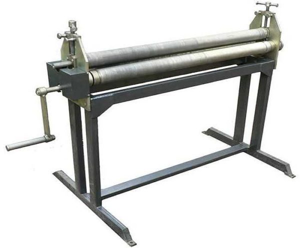 Cintreuse à rouleaux
