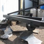 Châssis de charrue fait maison pour mini tracteur