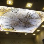 Une option intéressante avec des spots autour du périmètre du plafond