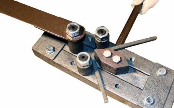 Pour plier n'importe où et à n'importe quel angle - bancs (cintreuses)