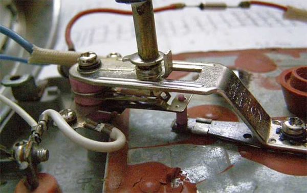 Ceci est le thermostat sur le fer