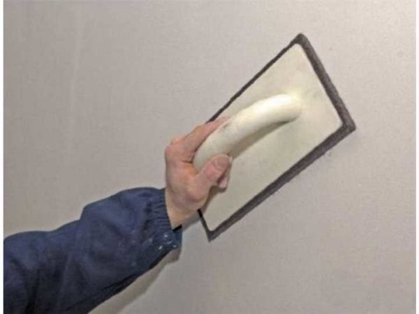 La surface à peindre doit être parfaite