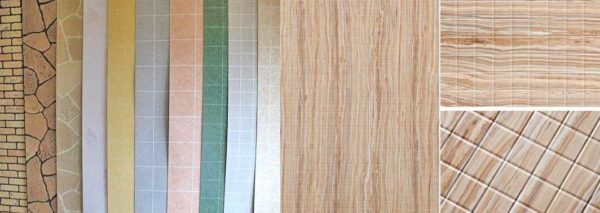 Plusieurs échantillons de panneaux stratifiés PVC pour la décoration murale