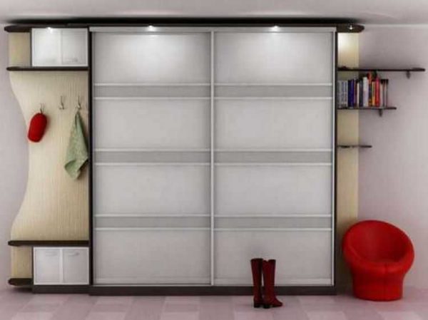 Armoire coulissante avec éclairage - pratique