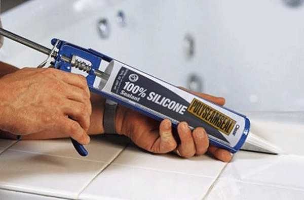 Le mastic silicone pour salle de bain est un bon choix