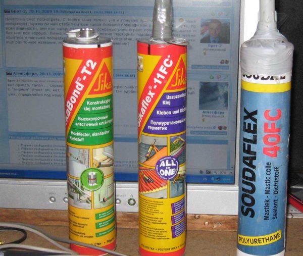 Les composés de polyuréthane sont bons pour tout le monde, mais ils ont une mauvaise adhérence aux plastiques