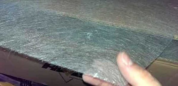 Cela ressemble à une toile d'araignée en fibre de verre