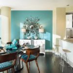 Un mur de la cuisine est peint dans une couleur différente