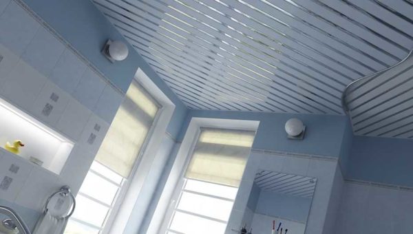Plafond suspendu en rack - l'une des options pour une réparation peu coûteuse