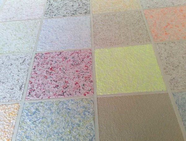Plusieurs types de papier peint liquide