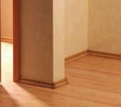 Plinthe en plastique - une solution pratique