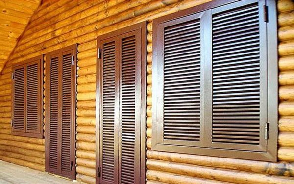 Portes à volet métallique - partie du système de sécurité domestique
