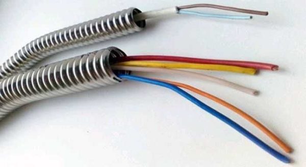 La taille de l'ondulation du câble électrique est choisie en fonction du nombre et de la taille des conducteurs
