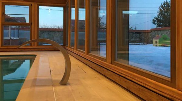 Voici à quoi pourrait ressembler un chauffage avec une plinthe chaude