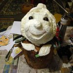 Yeux - petites billes de caoutchouc recouvertes de peinture