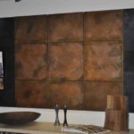 Le cuivre vieilli est un excellent matériau de finition pour le style Art Nouveau, loft