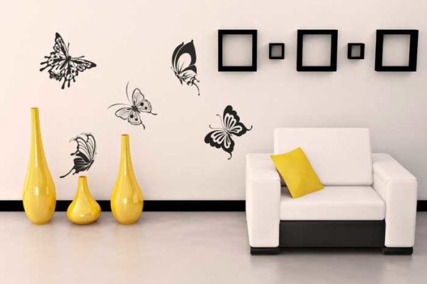 Les papillons à l'intérieur sont un thème éternel ... ils sont aussi sur des pochoirs