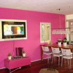 La couleur fuchsia à l'intérieur est appliquée dosée
