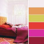 La couleur principale est le beige, l'une des couleurs d'accent possible est le fuchsia