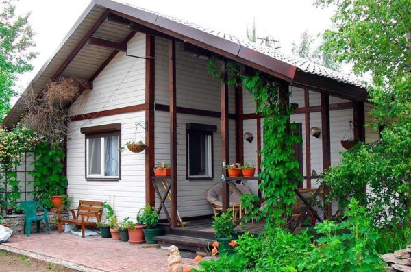 Petite maison à ossature pour une résidence d'été