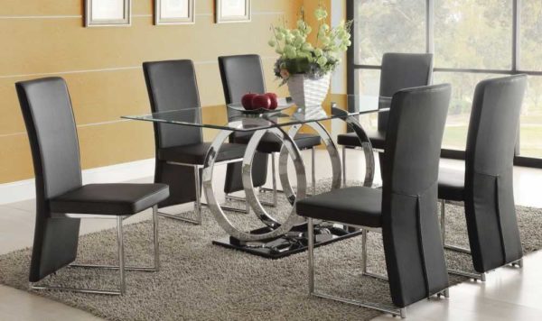 De nombreuses tables en verre auront fière allure dans le style Art Nouveau.