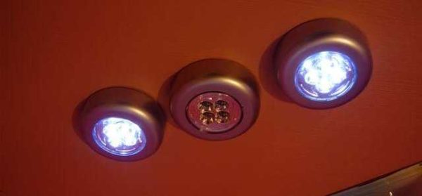 Ce sont des lampes LED non volatiles
