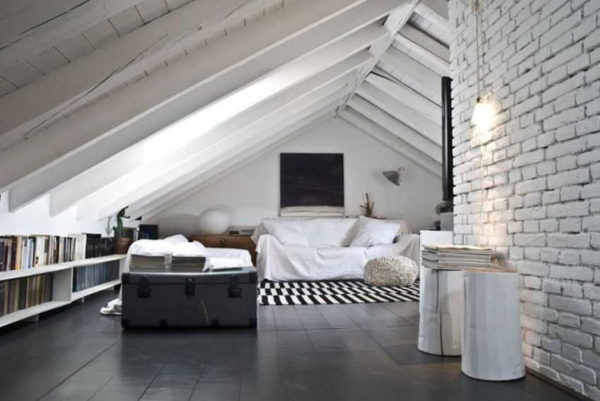 Loft est un grand style de plancher de grenier