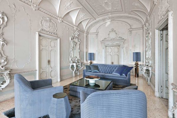 De telles pièces n'ont pas non plus besoin de décorations.