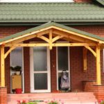Tuiles métalliques pour toiture et auvent