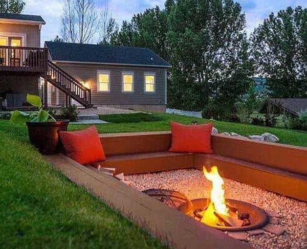 Une idée intéressante pour décorer un site de feu de camp
