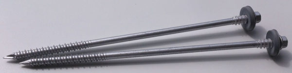 En règle générale, des vis autotaraudeuses d'une longueur de 230 à 280 mm sont utilisées.