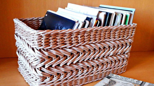 Certains éléments de tissage sont plus complexes. Il est préférable de les maîtriser après avoir fait quelques paniers simples.