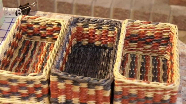 L'utilisation d'une variété de motifs rend les paniers de la même taille méconnaissables