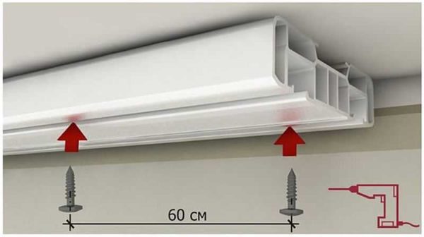 Étape d'installation des fixations pour corniche de plafond