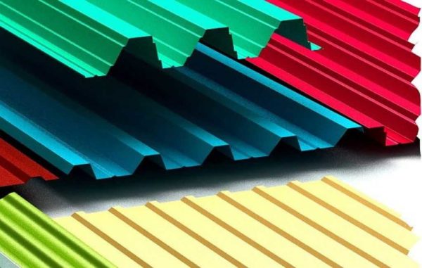 Le platelage peut être galvanisé ou coloré